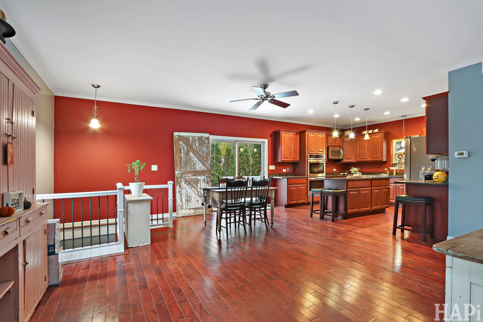 2624 Elm Oak Lane, McHenry, IL 60051