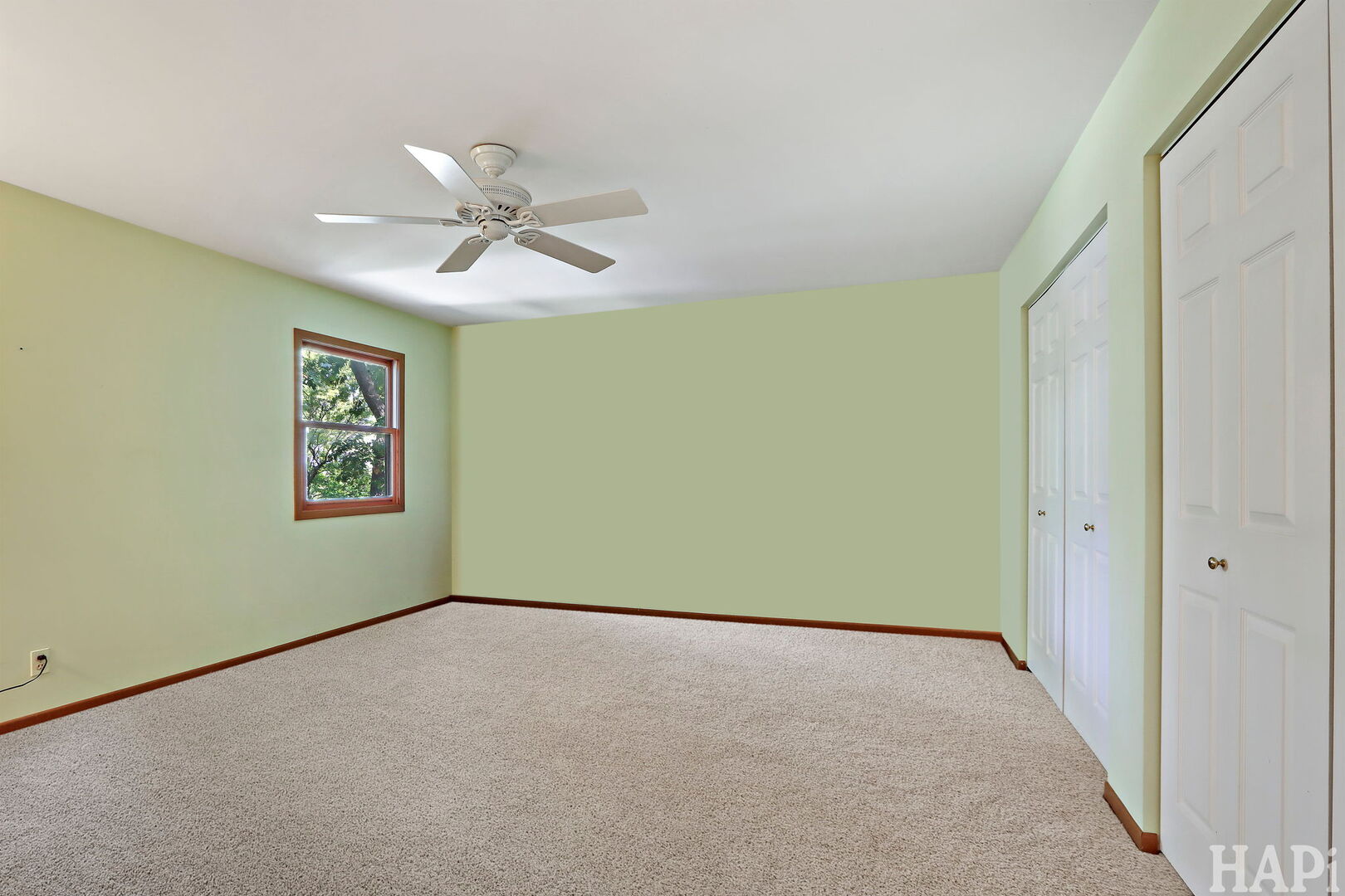 31 Troy Street, Fox Lake, IL 60020