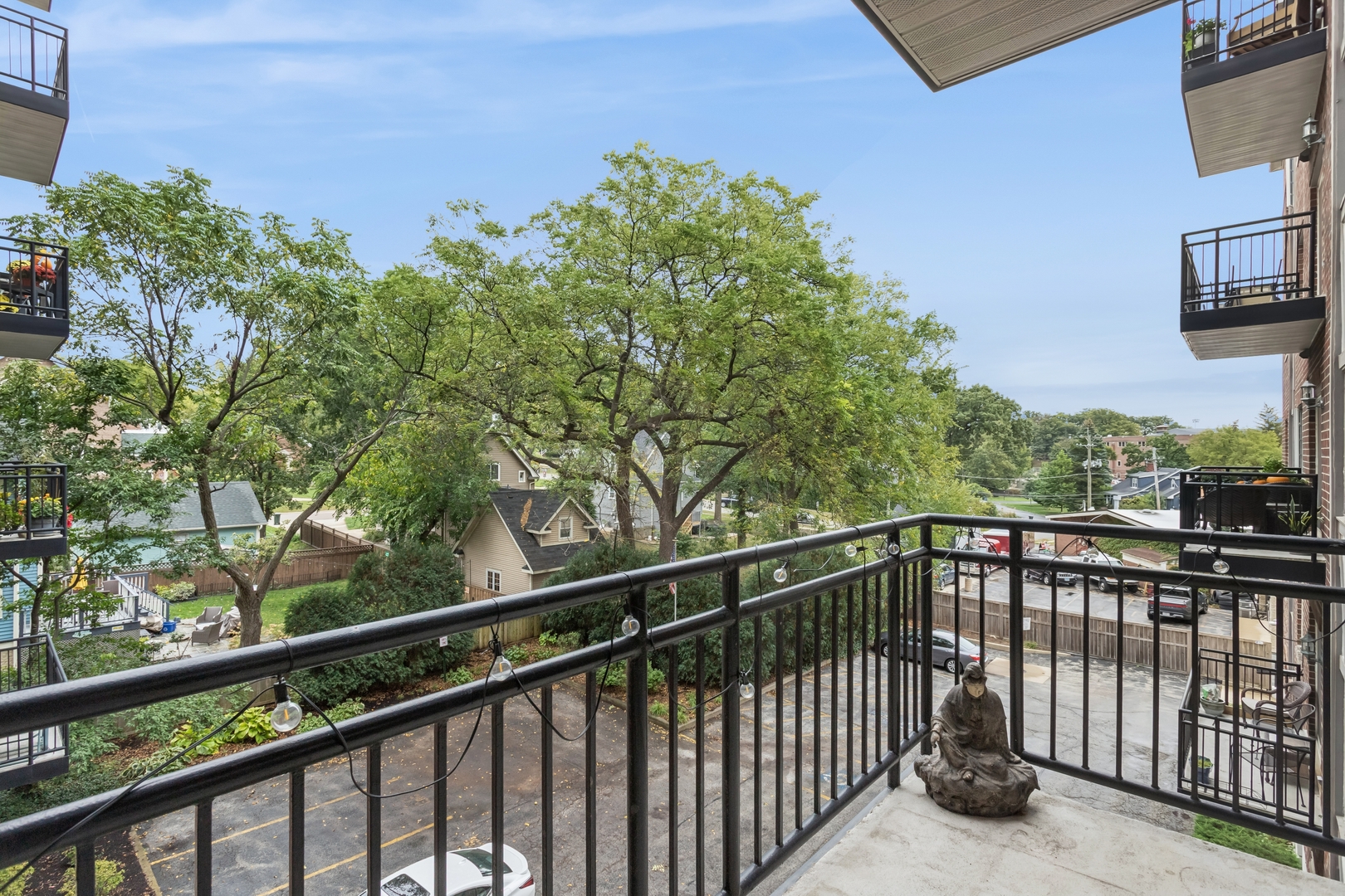 501 Forest Avenue #305, Glen Ellyn, IL 60137