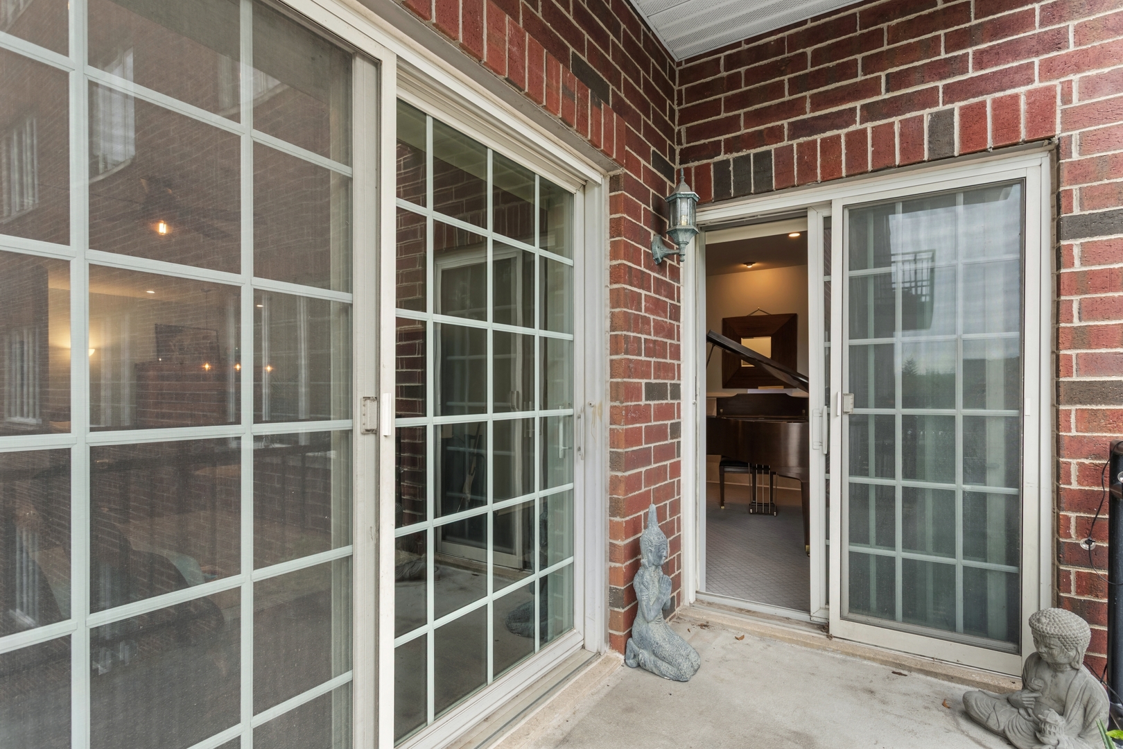 501 Forest Avenue #305, Glen Ellyn, IL 60137