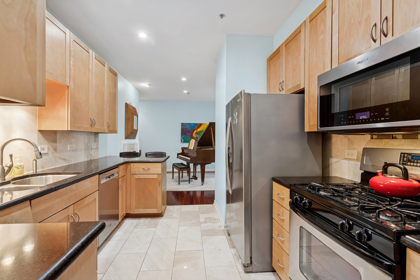 501 Forest Avenue #305, Glen Ellyn, IL 60137