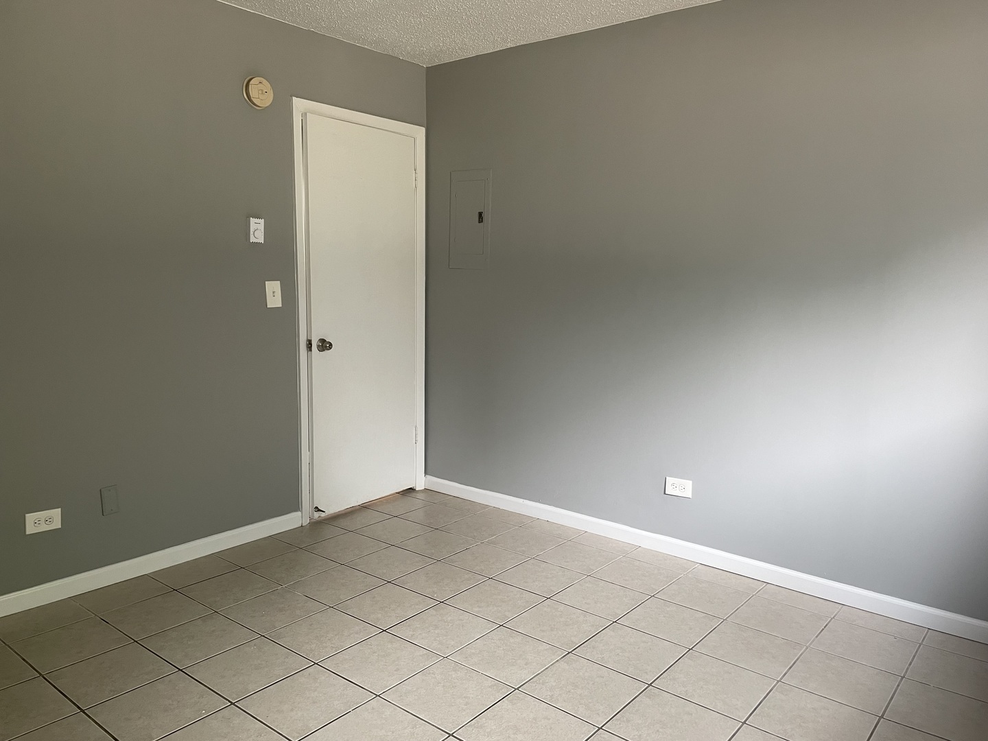 21W284 Tee Lane #C, Itasca, IL 60143