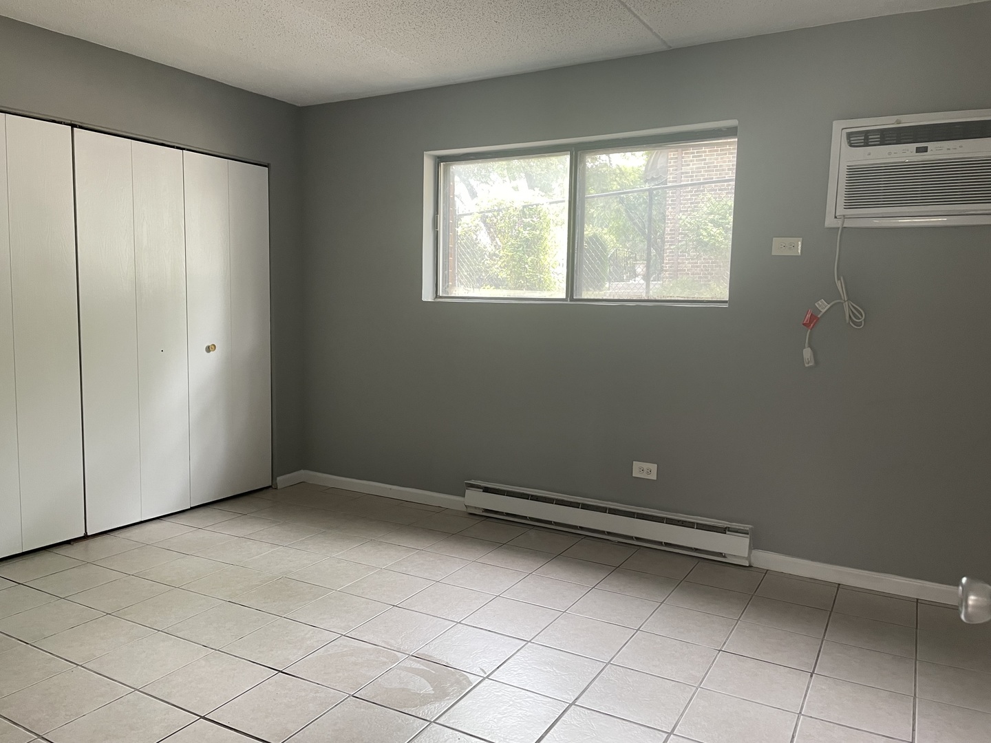 21W284 Tee Lane #C, Itasca, IL 60143