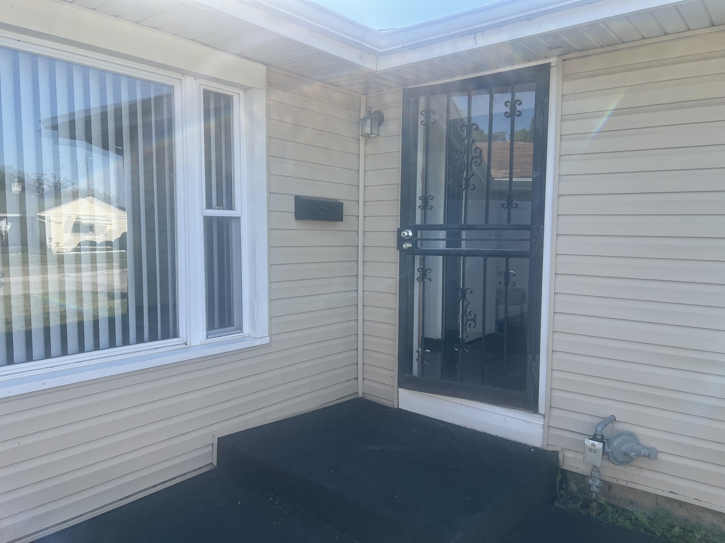 3217 S Lydia Avenue, Robbins, IL 60472