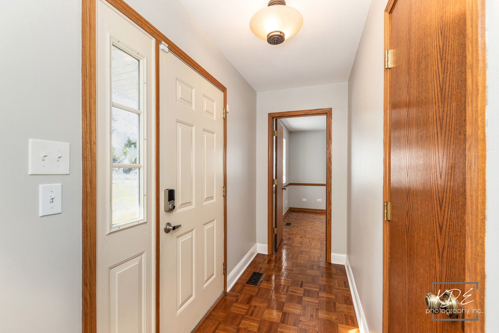 8557 Sandalwood Drive, Darien, IL 60561
