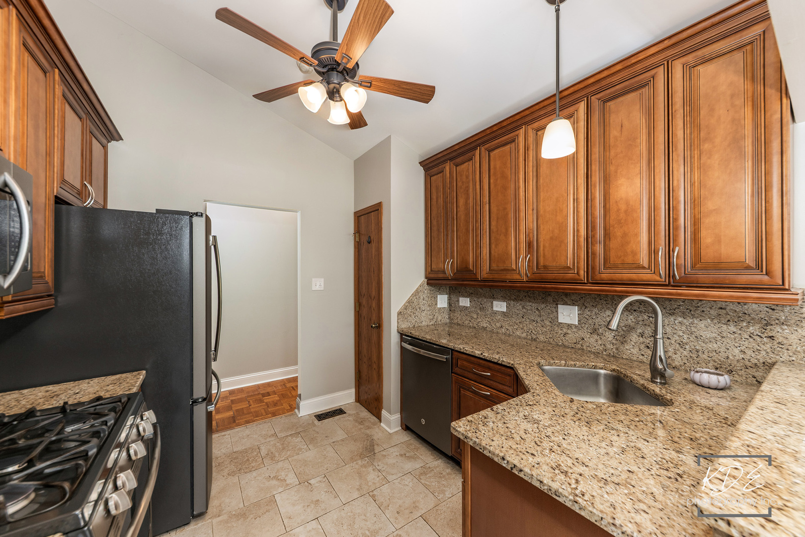 8557 Sandalwood Drive, Darien, IL 60561