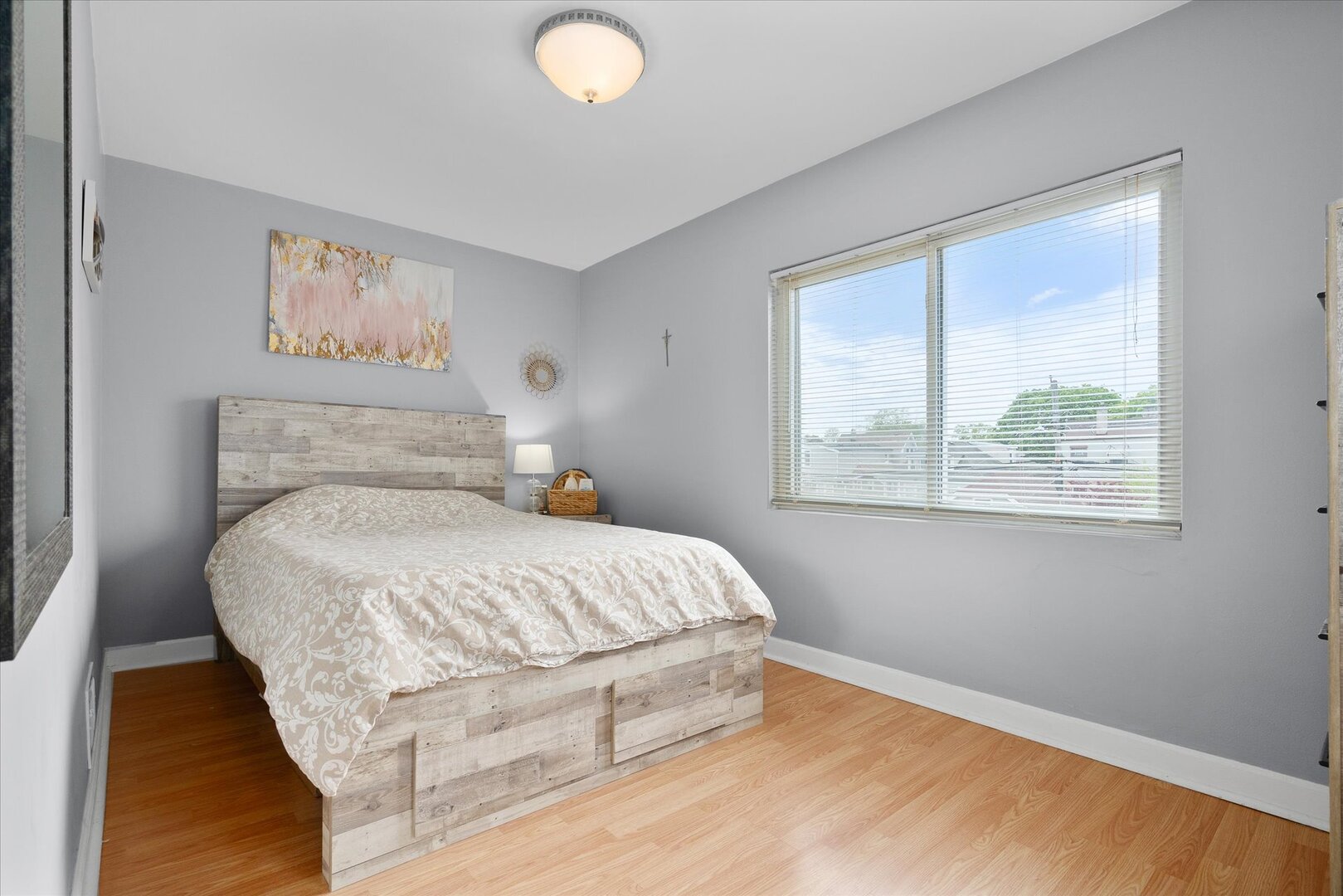 2318 N 73rd Avenue, Elmwood Park, IL 60707