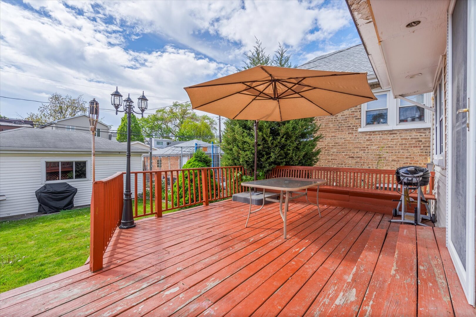 2318 N 73rd Avenue, Elmwood Park, IL 60707