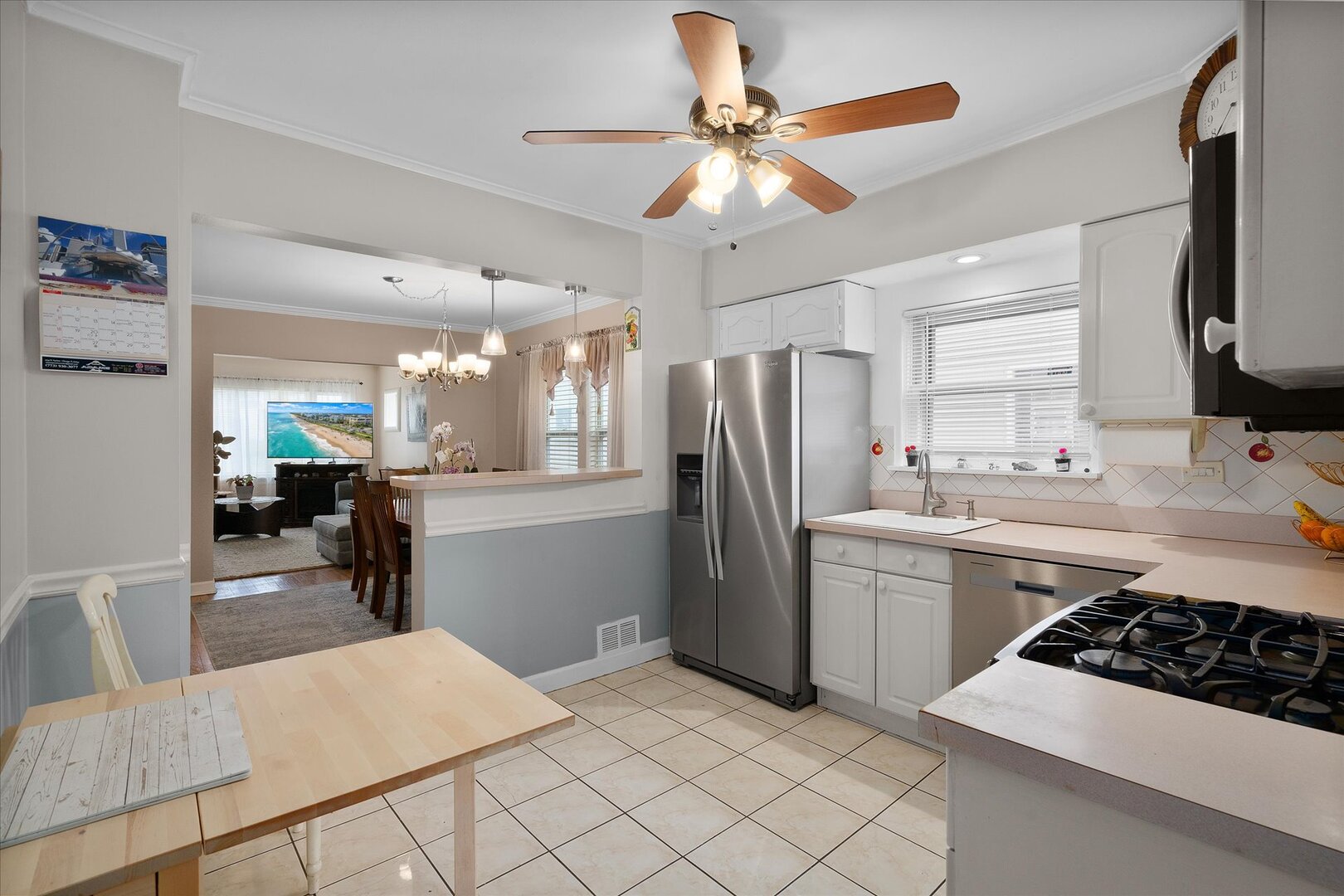 2318 N 73rd Avenue, Elmwood Park, IL 60707