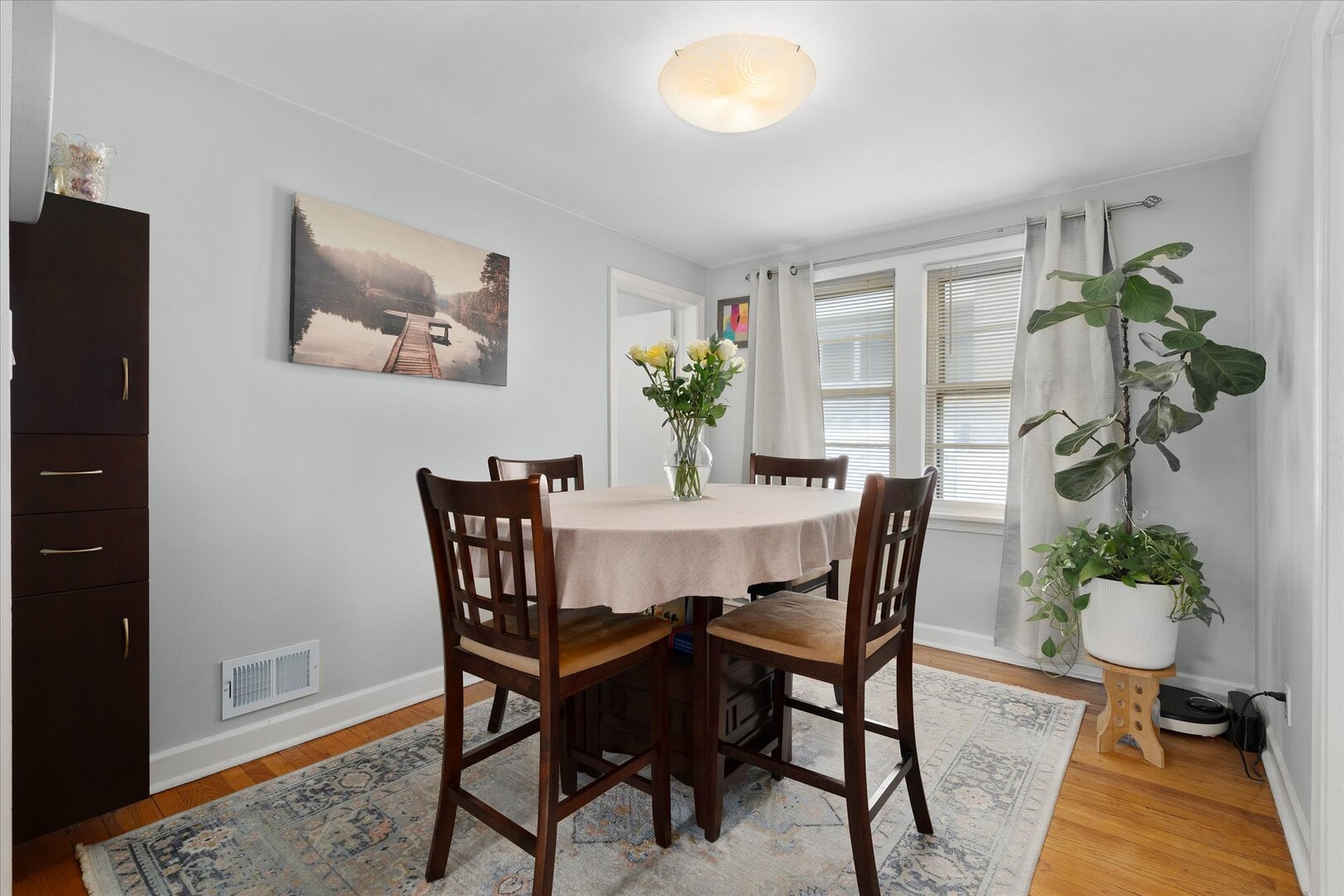 2318 N 73rd Avenue, Elmwood Park, IL 60707