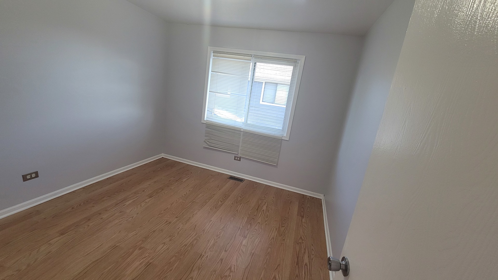 6084 Fremont Drive #6084, Hanover Park, IL 60133