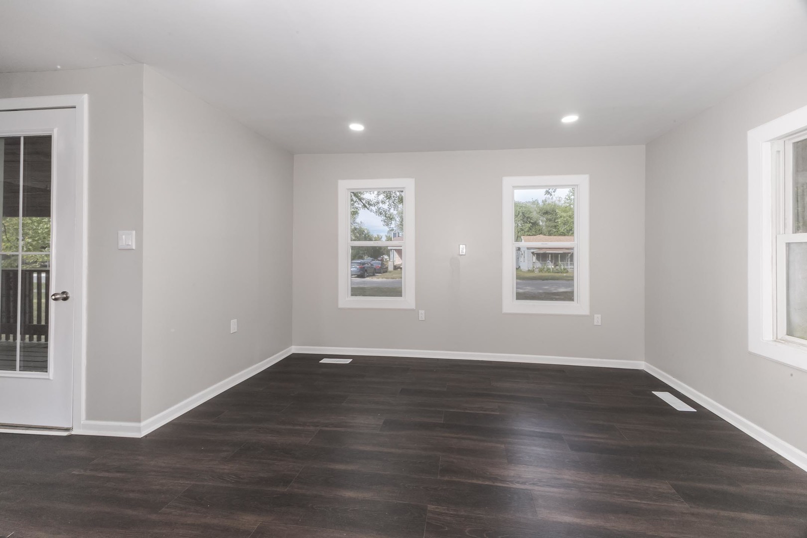 306 E Martin Street, Forrest, IL 61741