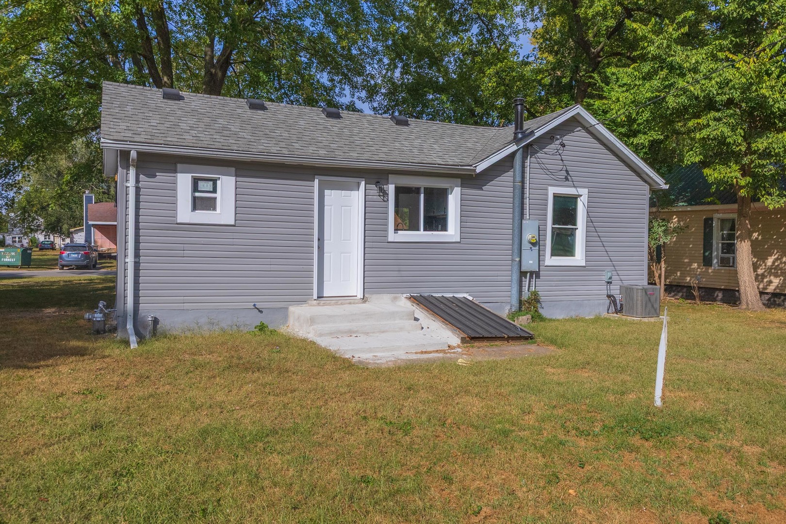 306 E Martin Street, Forrest, IL 61741