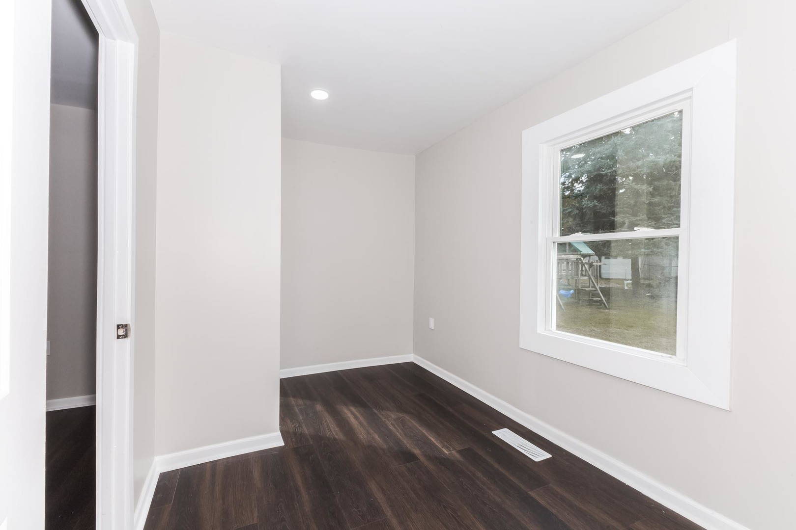 306 E Martin Street, Forrest, IL 61741