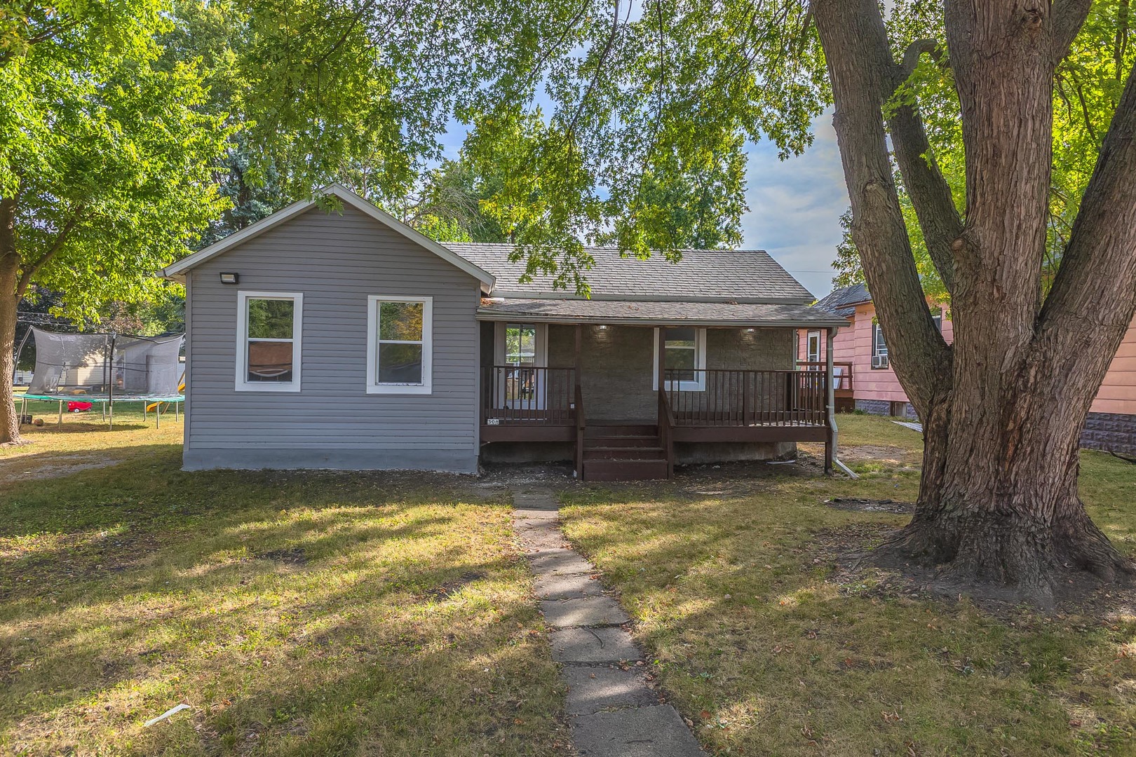 306 E Martin Street, Forrest, IL 61741