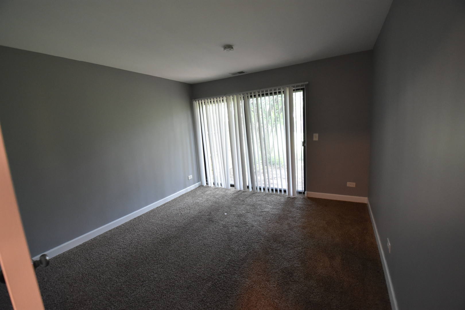 45 Salt Creek Road, Roselle, IL 60172