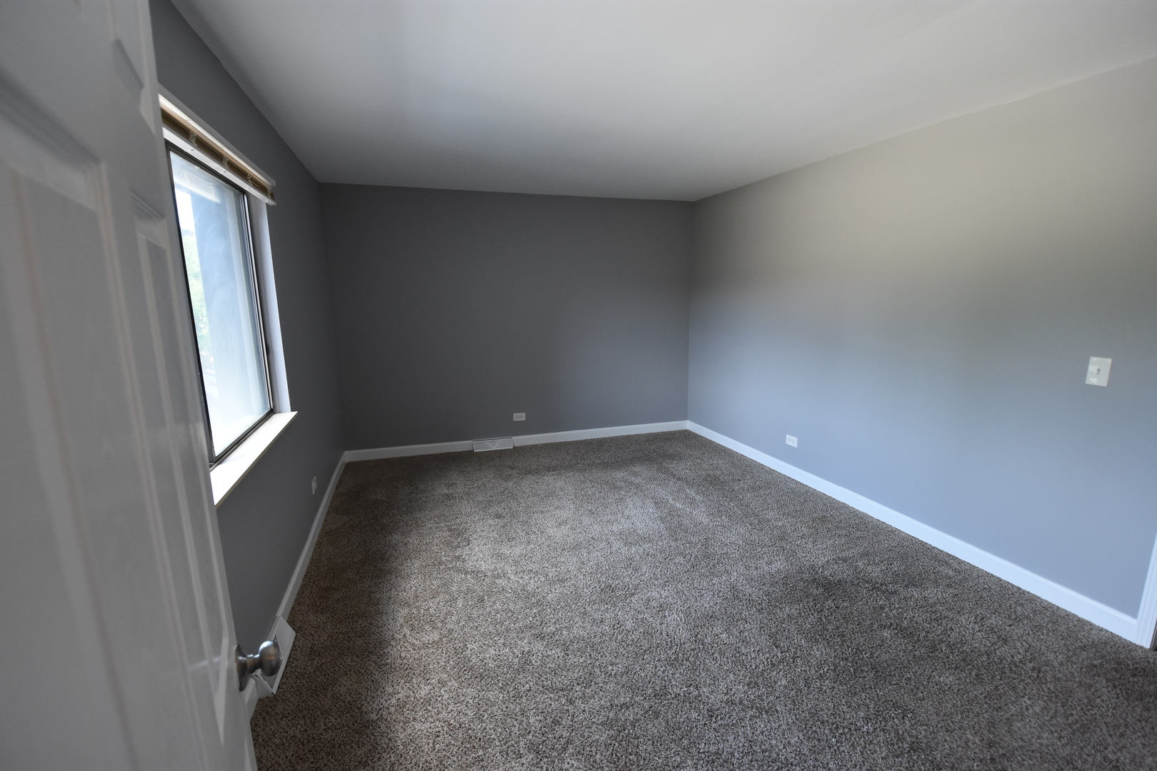 45 Salt Creek Road, Roselle, IL 60172