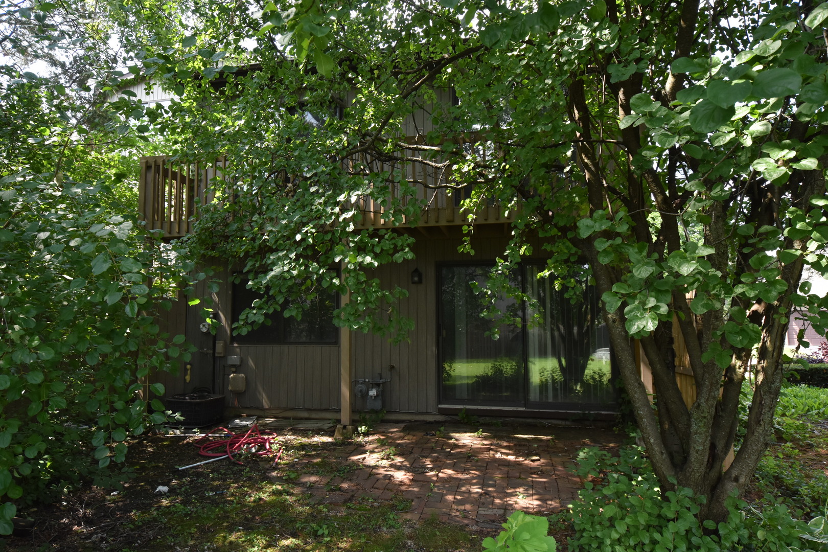 45 Salt Creek Road, Roselle, IL 60172