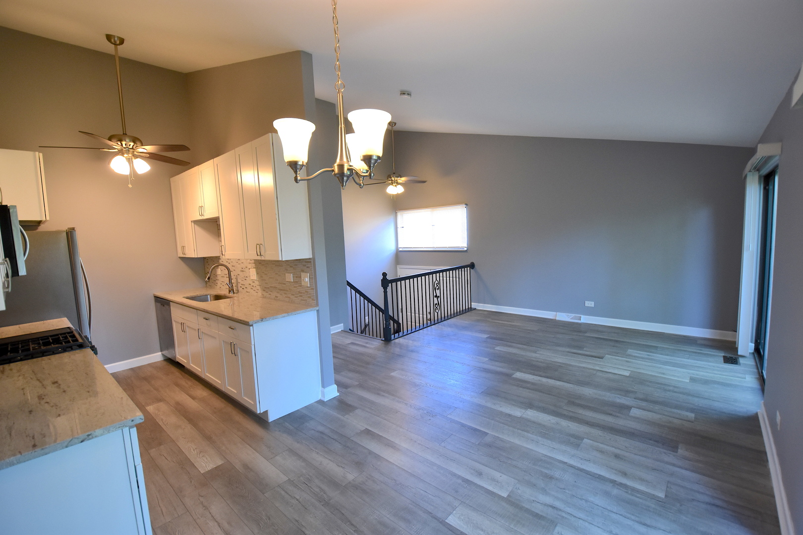 45 Salt Creek Road, Roselle, IL 60172