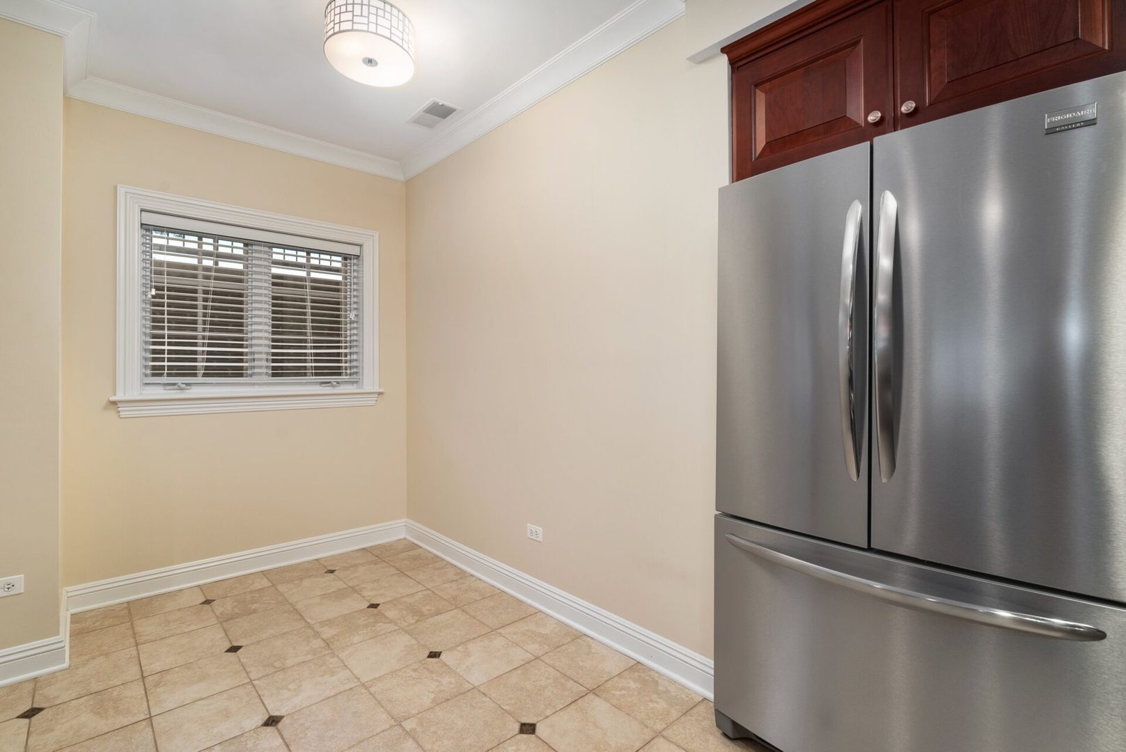 107 S Grant Street #101, Hinsdale, IL 60521