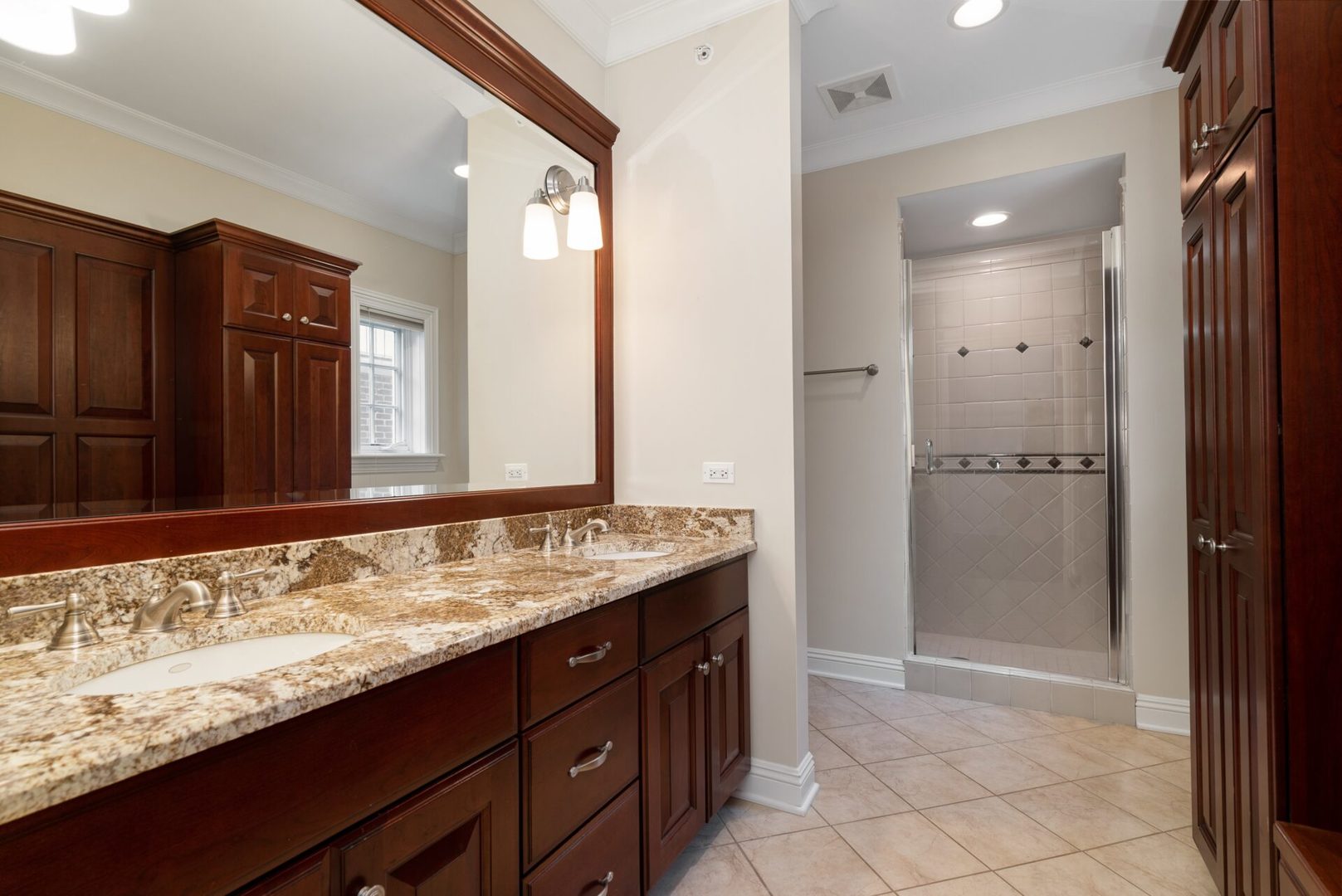 107 S Grant Street #101, Hinsdale, IL 60521