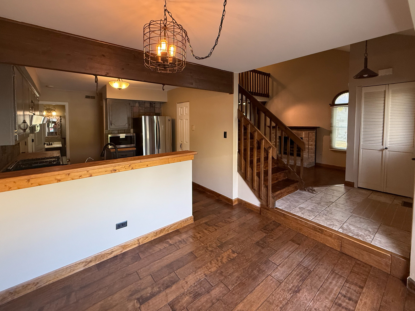 15528 Whitehall Lane, Orland Park, IL 60462