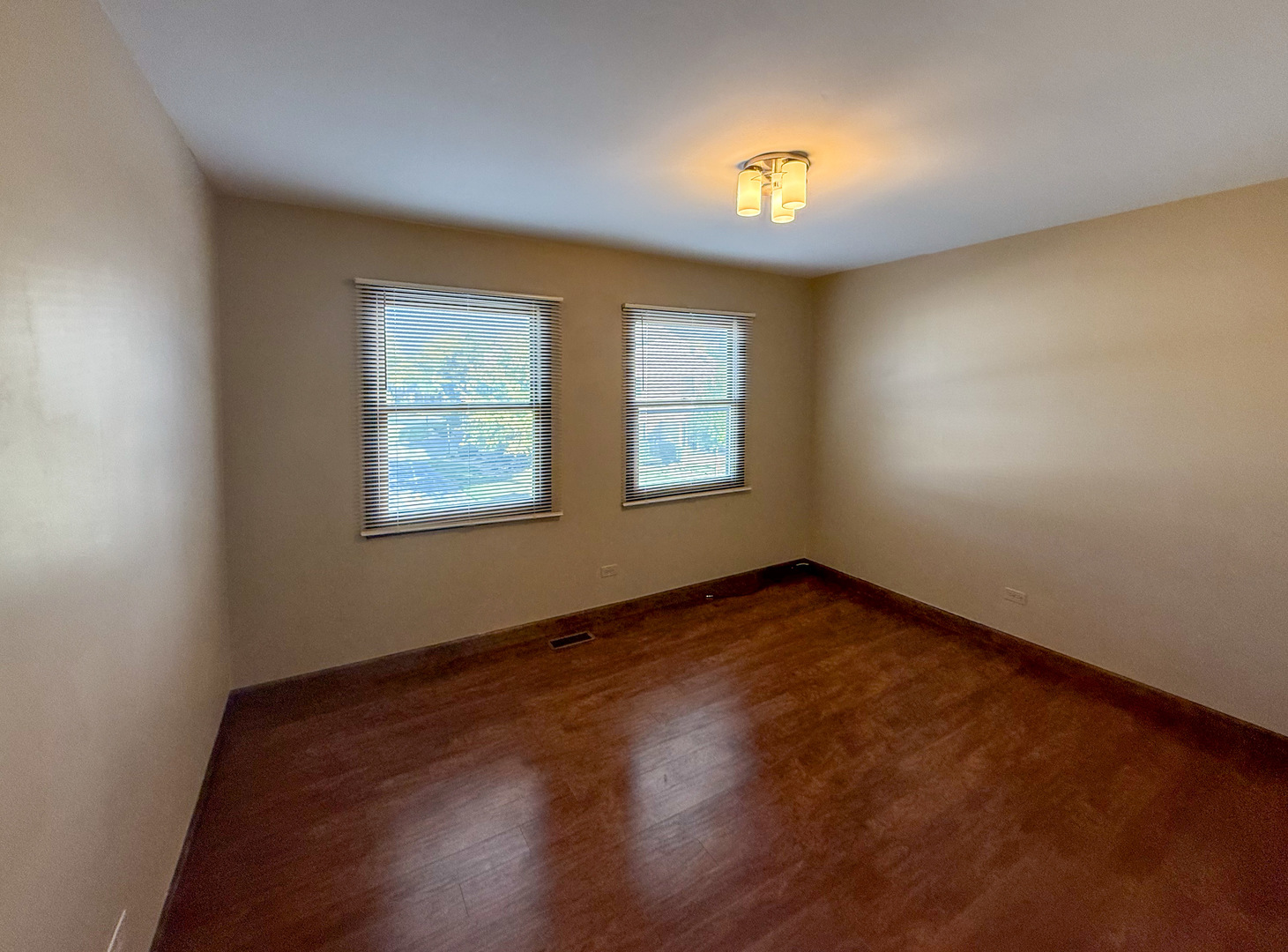 15528 Whitehall Lane, Orland Park, IL 60462