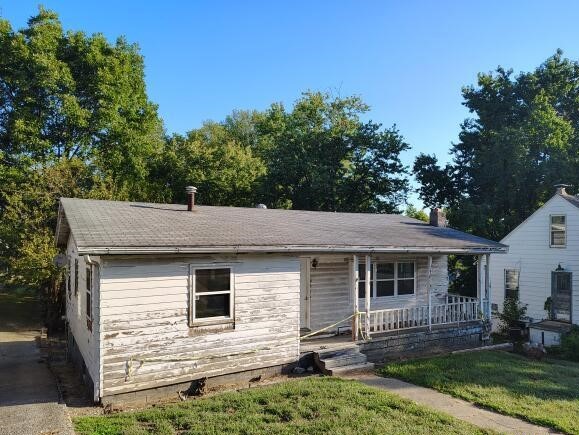 1313 W Randolph Street, Vandalia, IL 62471