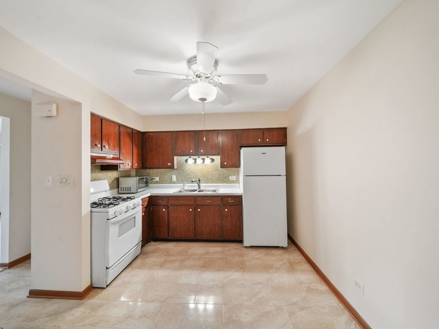 8802 W 45th Place #7, Brookfield, IL 60513