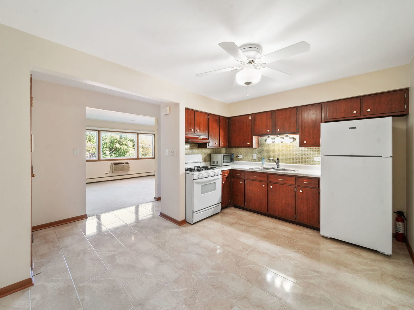 8802 W 45th Place #7, Brookfield, IL 60513