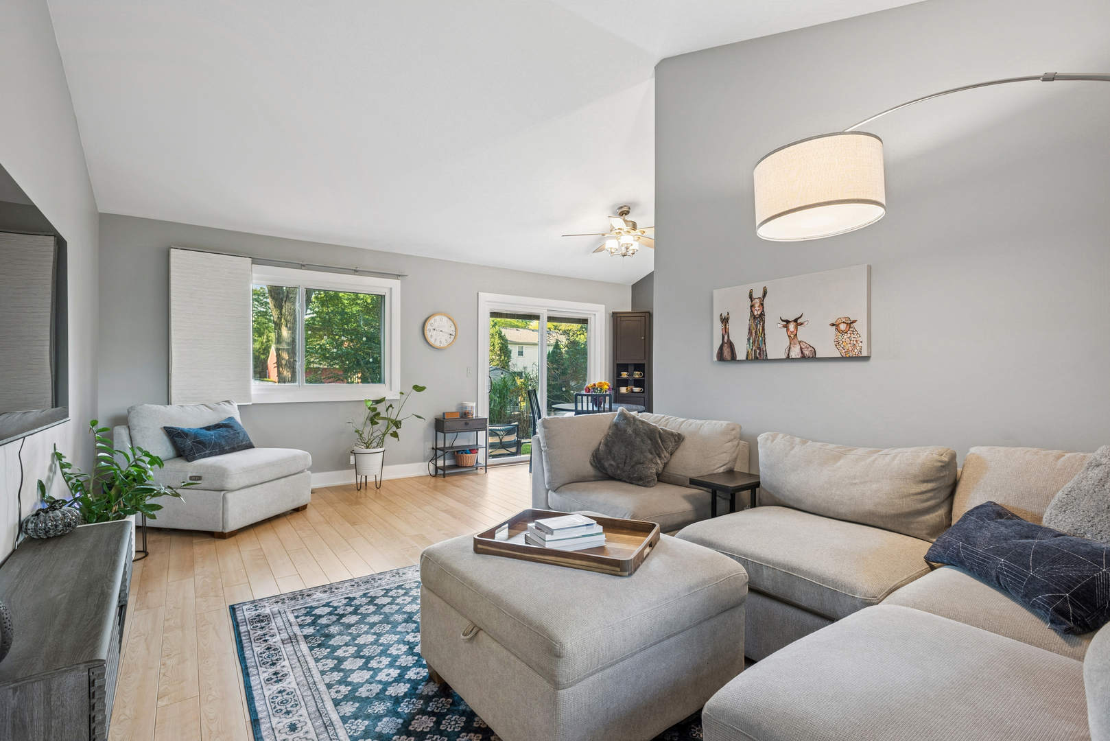 1340 AUBURN Avenue, Naperville, IL 60565
