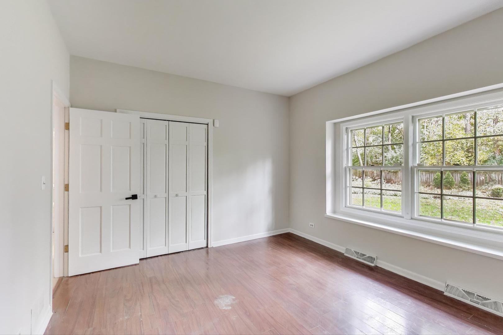651 Nor Oaks Court, West Chicago, IL 60185