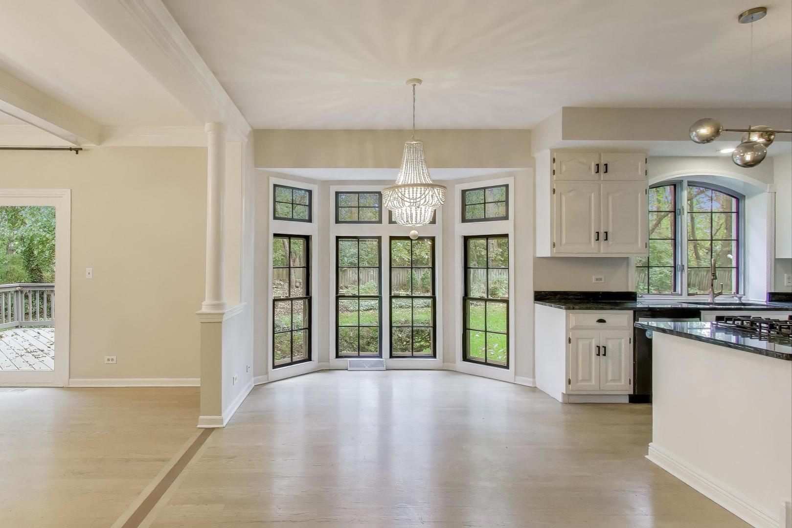 651 Nor Oaks Court, West Chicago, IL 60185