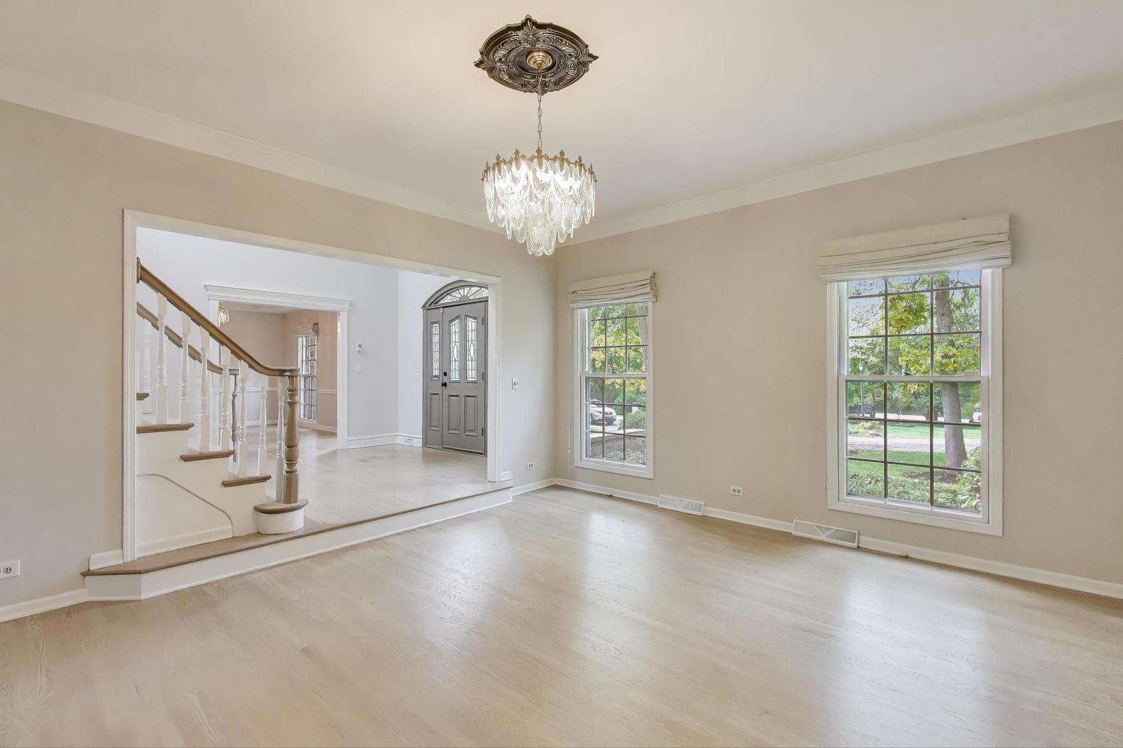 651 Nor Oaks Court, West Chicago, IL 60185