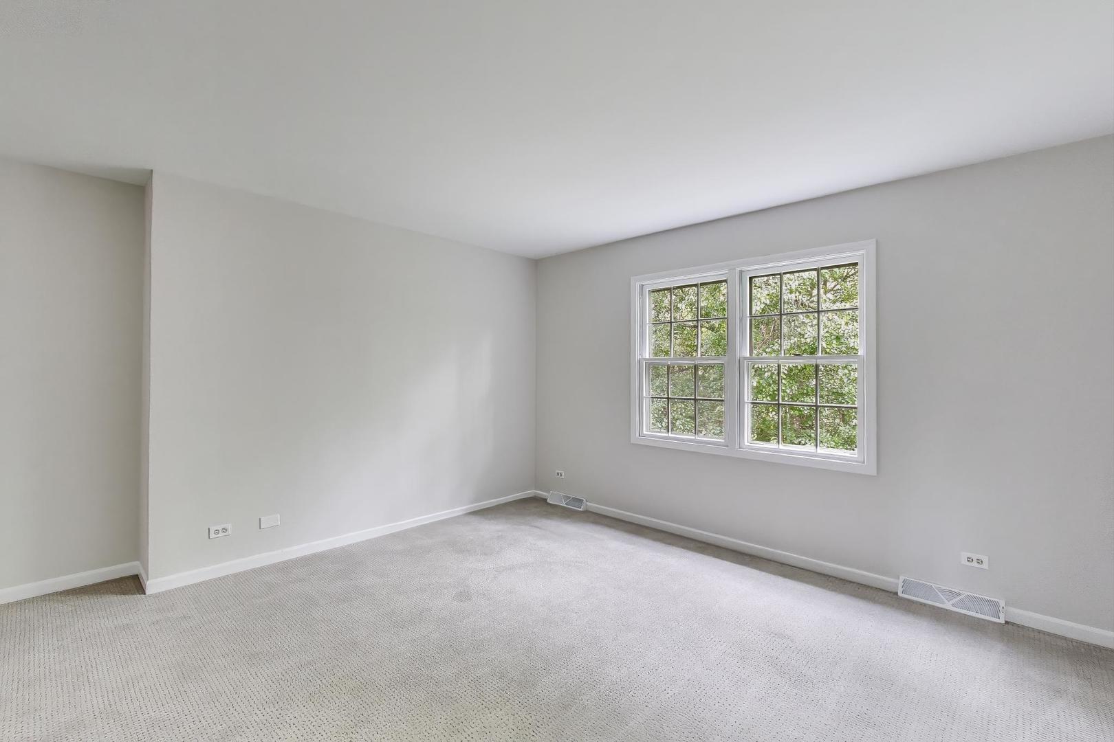 651 Nor Oaks Court, West Chicago, IL 60185