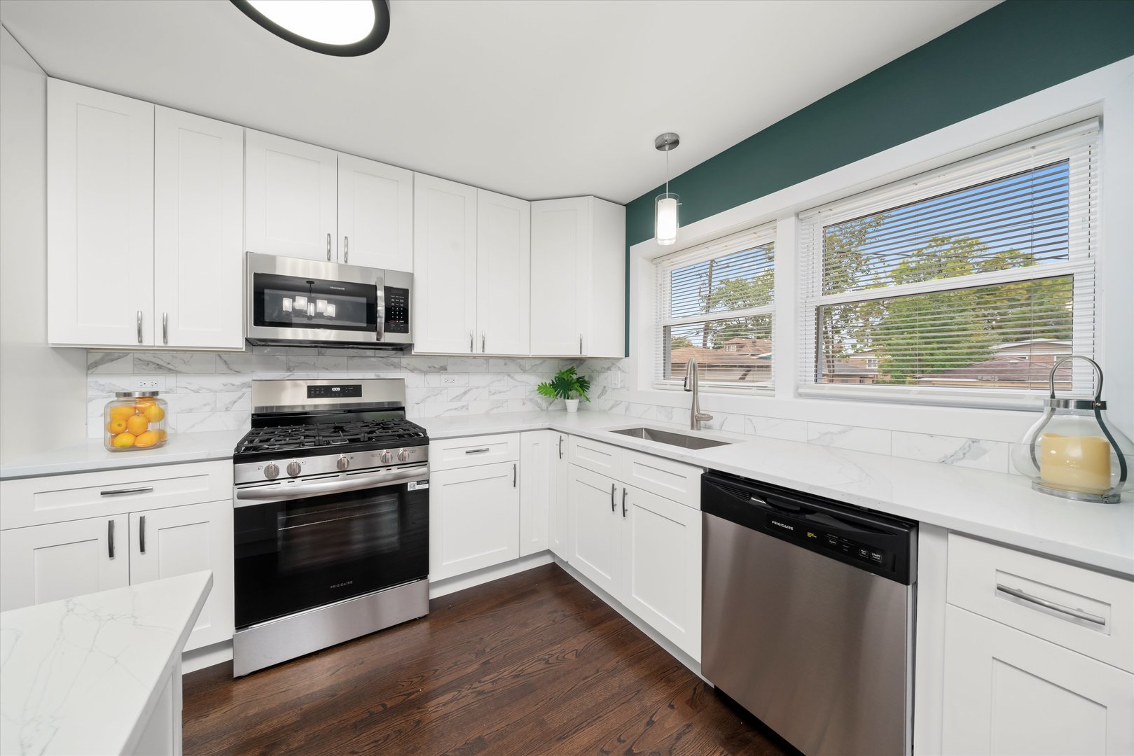 9426 S Lowe Avenue, Chicago, IL 60620