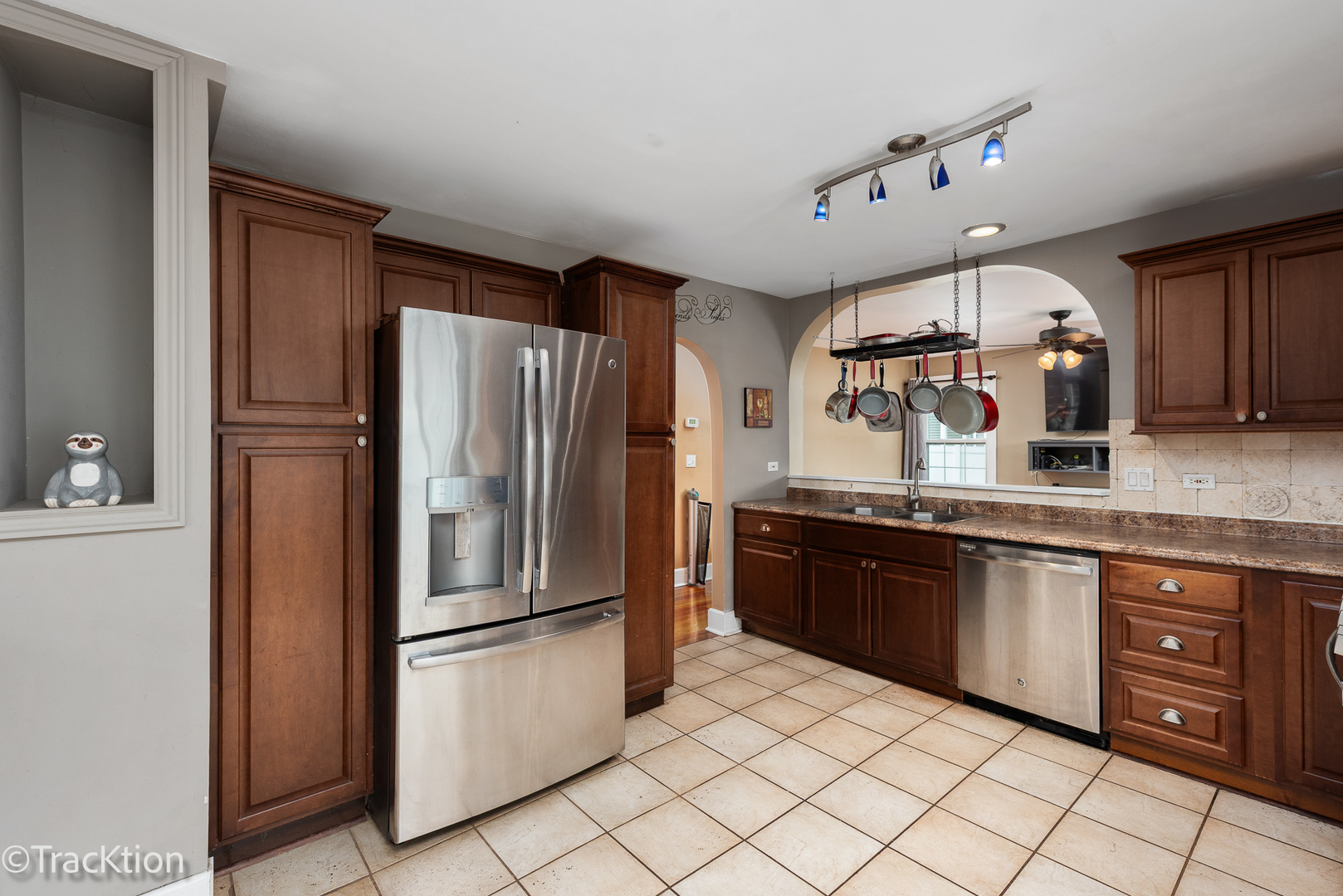 11 Penny Court, Bolingbrook, IL 60440