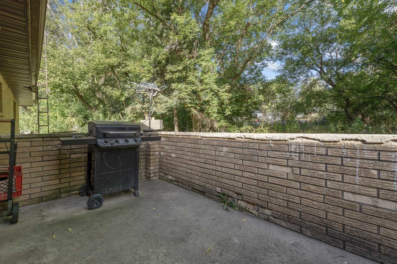 12290 233rd Avenue, Trevor, WI 53179