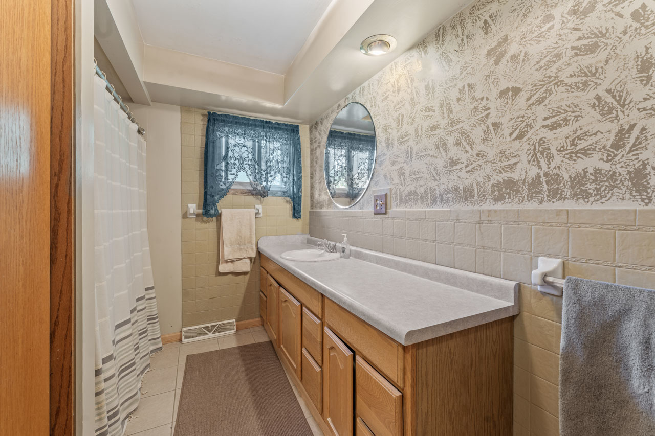 12290 233rd Avenue, Trevor, WI 53179