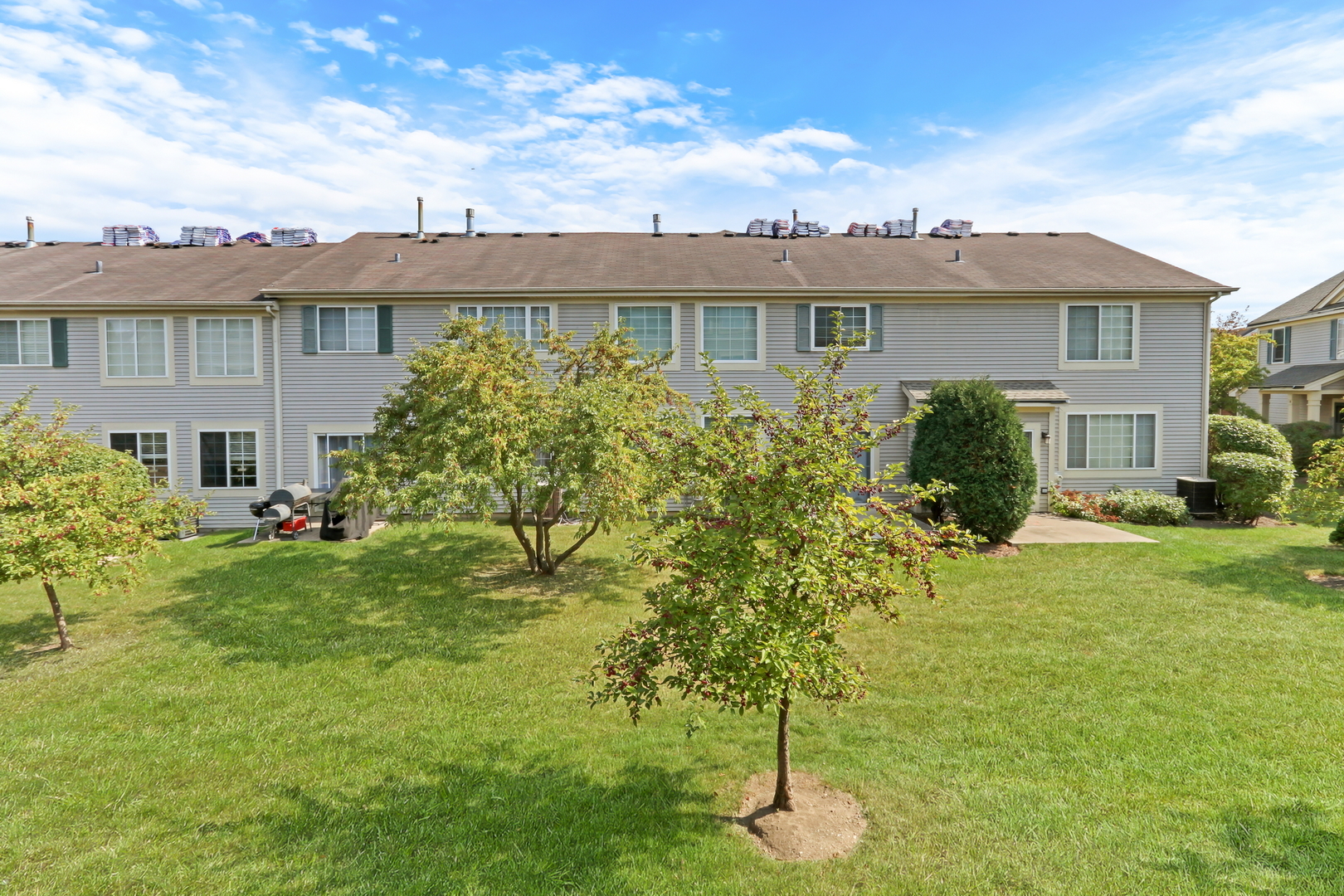 761 Creekside Circle #9-3, Gurnee, IL 60031