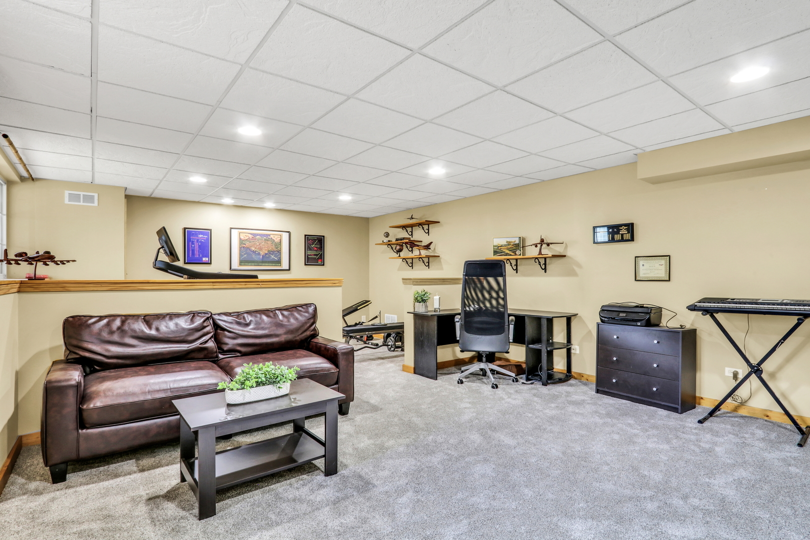 761 Creekside Circle #9-3, Gurnee, IL 60031