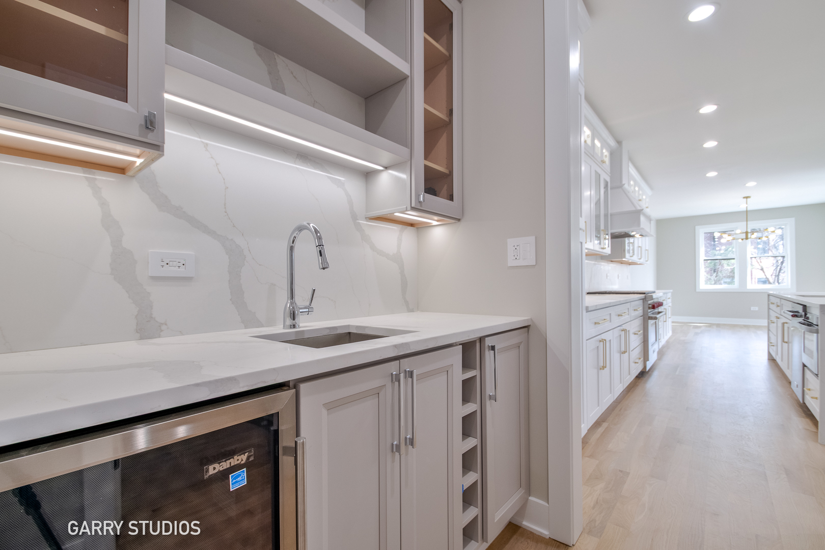 15W320 Concord Street, Elmhurst, IL 60126