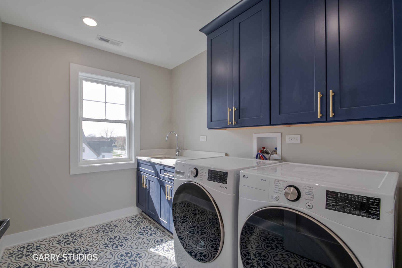 15W320 Concord Street, Elmhurst, IL 60126