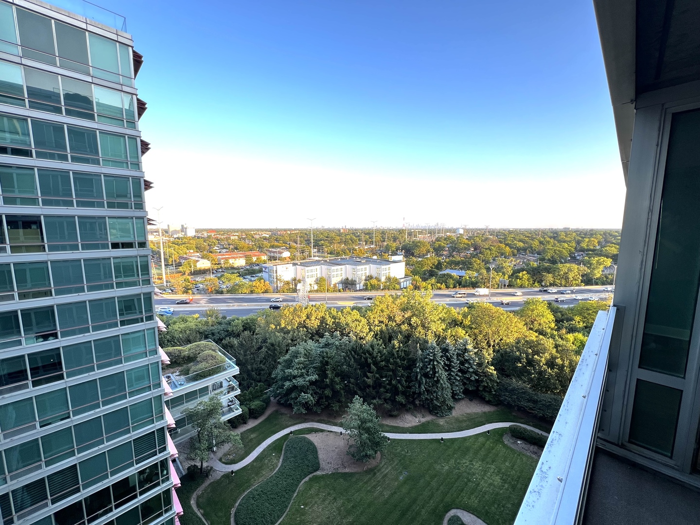 9655 Woods Drive #1405, Skokie, IL 60077