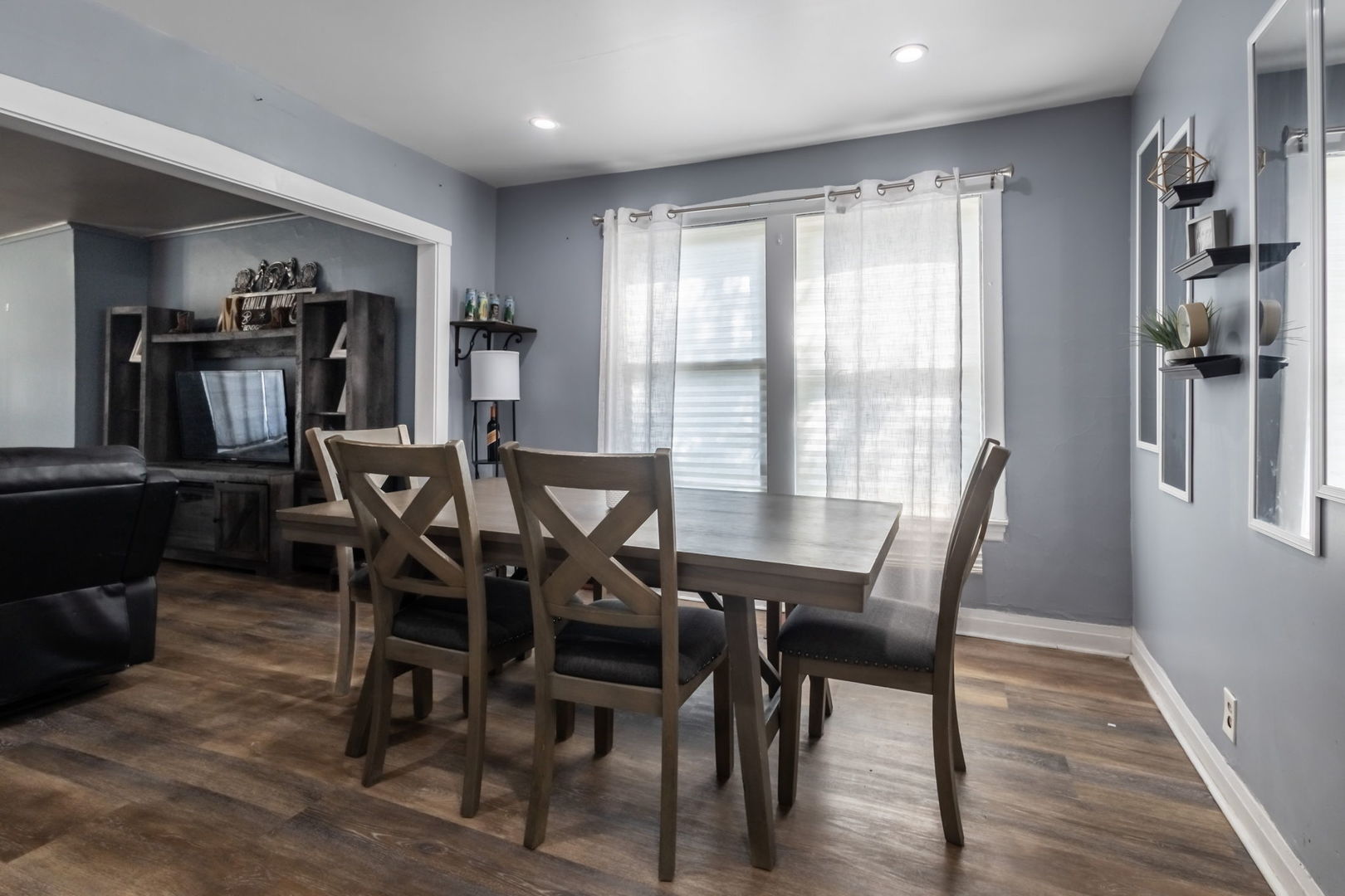 5648 S California Avenue, Chicago, IL 60629