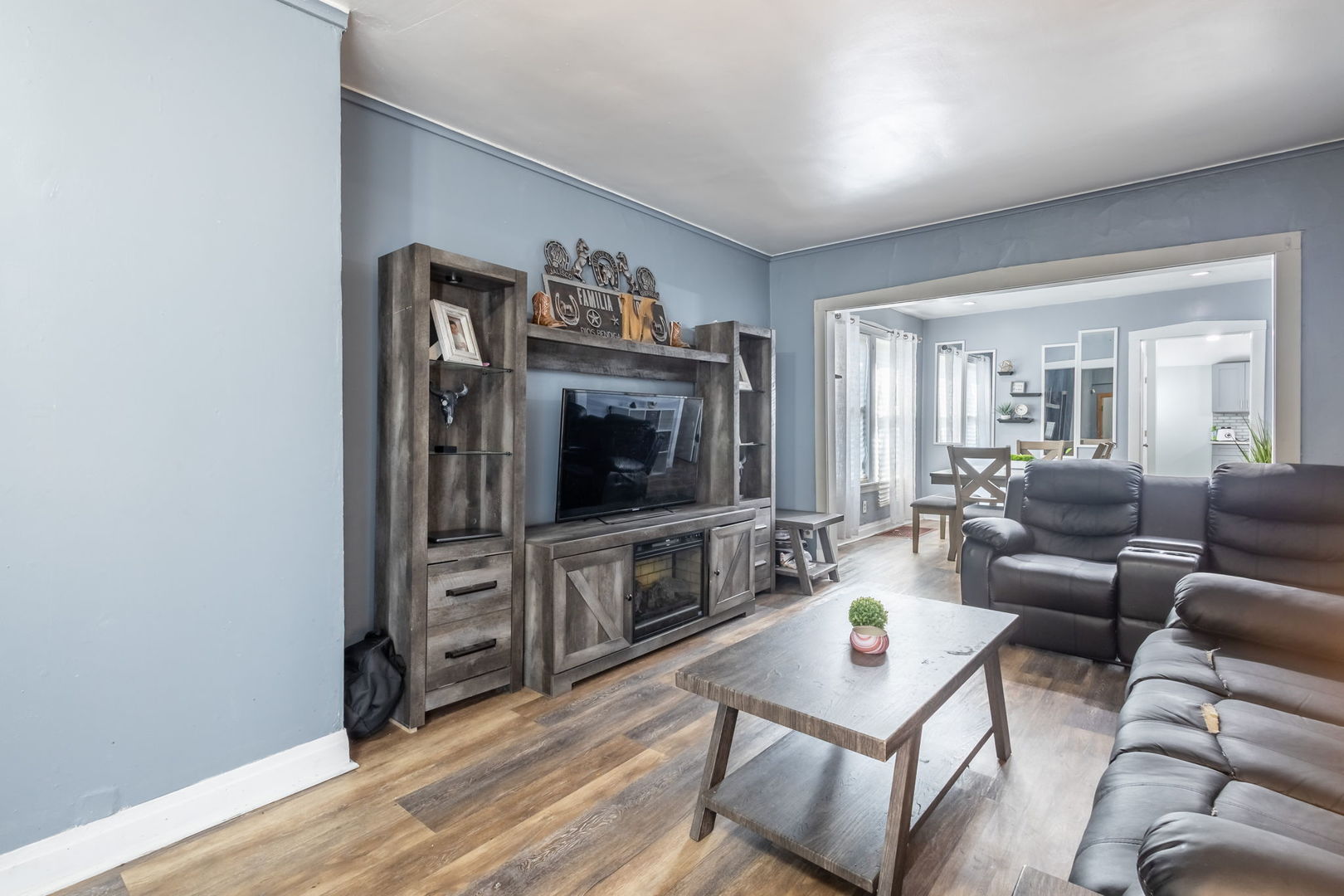 5648 S California Avenue, Chicago, IL 60629