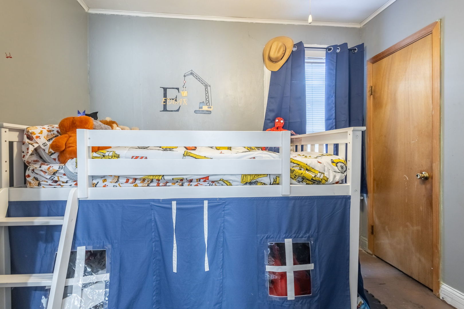 5648 S California Avenue, Chicago, IL 60629