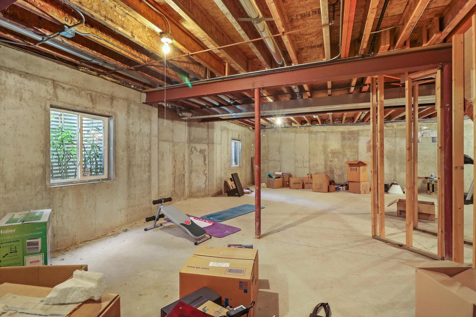 292 Jennifer Court #-, Gurnee, IL 60031