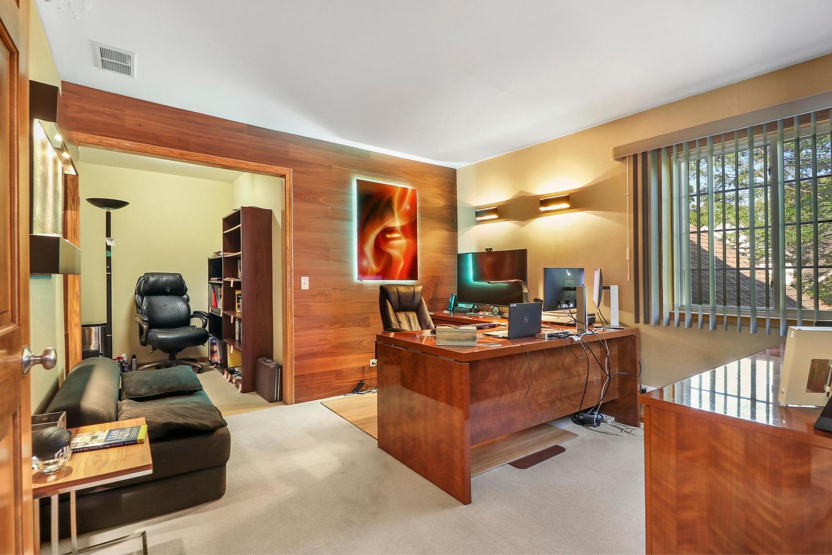 292 Jennifer Court #-, Gurnee, IL 60031