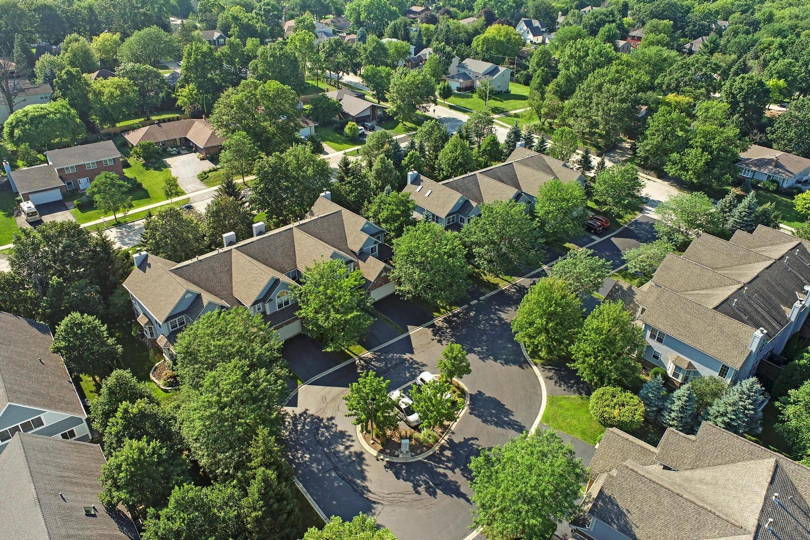 292 Jennifer Court #-, Gurnee, IL 60031